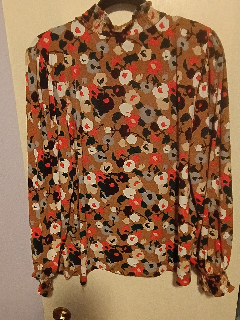 Ann Taylor Factory Floral Ruffle Neck Long Sleeve Blouse Brown Multi XL - Picture 2 of 3